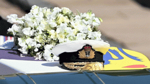 خلال موكب الجنازة الاحتفالي للأمير فيليب