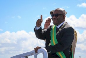 الرئيس الجديد لجزر القمر يؤدي اليمين الدستورية