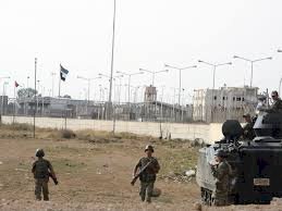 وفد عسكري اميركي يتفقد مواقع للمقاتلين الاكراد في شمال سوريا