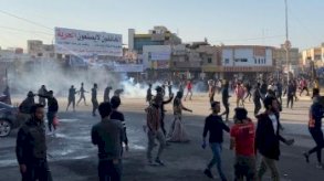 محتجون بساحة الحبوبي وسط الناصرية عاصمة محافظة ذي قار العراقية