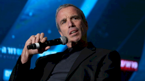 وزير الاستخبارات الإسرائيلي أليعازار شتيرن