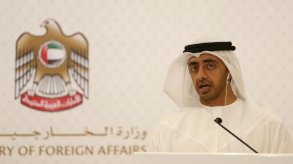 وزيرا خارجية الإمارات وقطر يبحثان العلاقات الثنائية في الدوحة