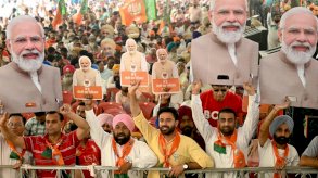 مودي يفوز بانتخابات الهند وسط غضب من هجومه على المسلمين