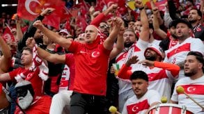 تحذير لمنتخب هولندا: تركيا تلعب في ألمانيا وكأنها في تركيا!