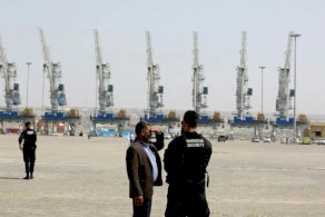 في إطار تشديد الضغوط الأميركية على طهران.. أميركا تفرض عقوبات على ميناء تشابهار الإيراني الاستراتيجي الذي تعتمد الهند عليه بشكل كبير 