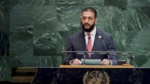 عاجل.. رفع العقوبات عن الرئيس السوري ووزير داخليته