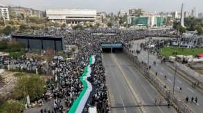 احتفالات في دمشق بمرور عام على سقوط نظام الأسد