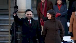 راما دواجي تخطف الأنظار بمعطف لبناني خلال حفل تنصيب زوجها العمدة