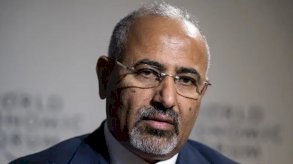 عيدروس الزبيدي.. قصة الغدر والهروب إلى أبوظبي 