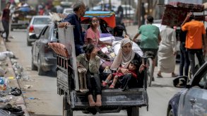 فلسطينيون ينزحون من جنوب مدينة رفح في قطاع غزة بعد أكثر من سبعة أشهر من الحرب