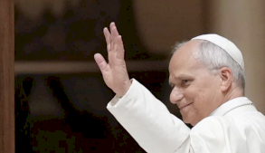 مَن لا يريد أن يزور البابا لبنان؟