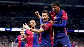 برشلونة يحطم الـ AI ويسحق ريال مدريد برباعية للتاريخ