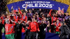 شباب المغرب أبطال العالم من بوابة وطن ميسي ومارادونا (فيديو)