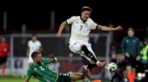 شاب لبناني يقتحم منتخب ألمانيا وسوري يتألق مع البارسا