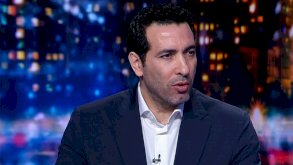 فضيحة أبوتريكة.. غرق في نفاق المقارنة بين قطر وألمانيا ( 2 فيديو.. قبل وبعد)