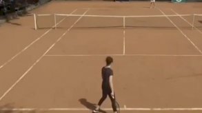 فضيحة في ملعب تنس.. أداء كارثي للاعبة مصرية في بطولة دولية يثير غضب الجماهير