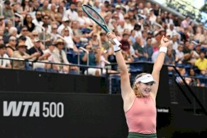 أحرزت أندرييفا لقب دورة أديلايد على حساب مبوكو