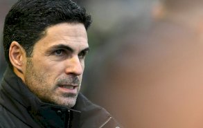 المدرب الإسباني لأرسنال ميكل أرتيتا خلال مواجهة الدور الثالث لكأس إنكلترا لكرة القدم أمام بورتسموث على ملعب فراتون بارك في بورتسموث، جنوب إنكلترا. في 11 كانون الثاني/يناير 2026.