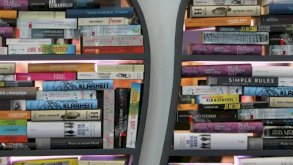 مَن يقرأ مَن؟ الكتّاب يتسابقون لكسب ودّ الخوارزميات