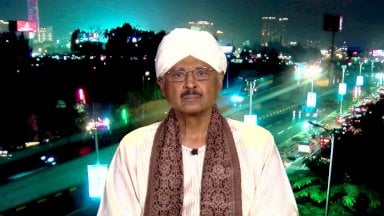 مبارك الفاضل رئيس حزب الأمة ورئيس تحالف التراضي الوطني في السودان - BBC