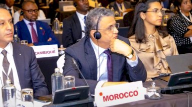 عبد اللطيف وهبي وزير العدل المغربي لدى ترؤسه وفد بلاده في أشغال اللجنة التقنية الإفريقية للعدل والشؤون القانونية بنيروبي