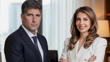 المبعوثة الأميركية مورغان أورتاغوس ورجل الأعمال اللبناني أنطون الصحناوي