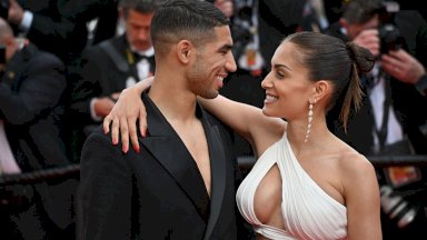أشرف حكيمي مع زوجته (قبل الانفصال)