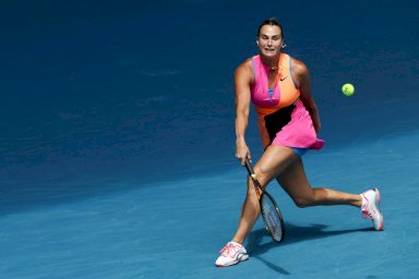 رفضت سابالينكا التطرق للمواضيع السياسية