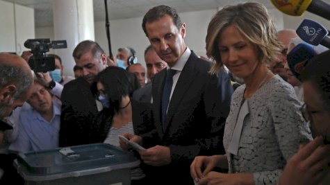 الرئيس السوري بشار الأسد وزوجته أسماء الأسد