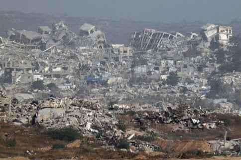 منظر عام يُظهر الدمار في شمال غزة، - Reuters
