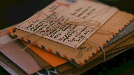 الدنمارك تطوي صفحة البريد الورقي بعد 401 عام… والرسالة الأخيرة تُودَع في متحف