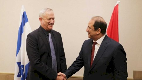 لقاء سابق بين بيني غانتس ورئيس المخابرات المصرية عباس كامل
