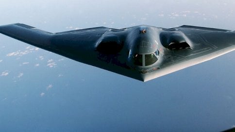 قاذفات الشبح الأمريكية B-2