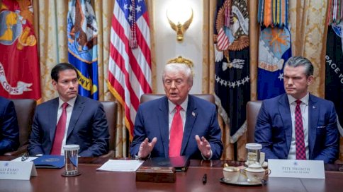 ماركو روبيو وزير الخارجية الأميركي ودونالد ترامب وبيت هيجسيث، وزير الدفاع